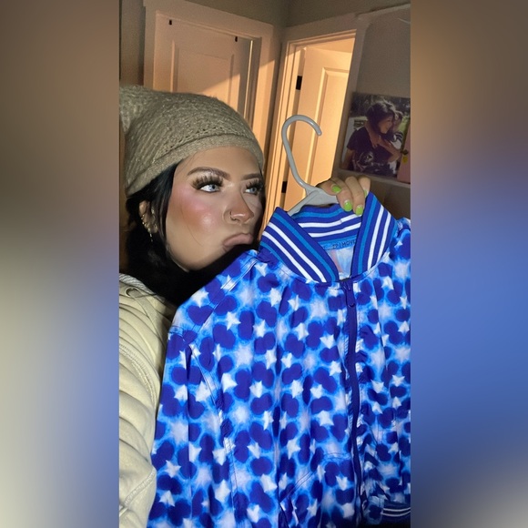 IM LIVE - Picture 8 of 8